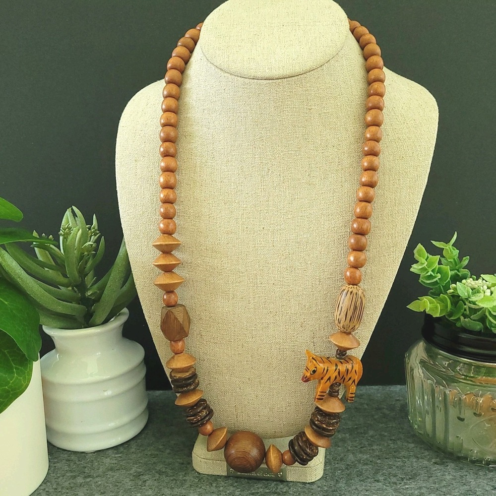 Vintage 1970s-80s Carved Wood Tiger Asymmetrical Statement Necklace 27in
